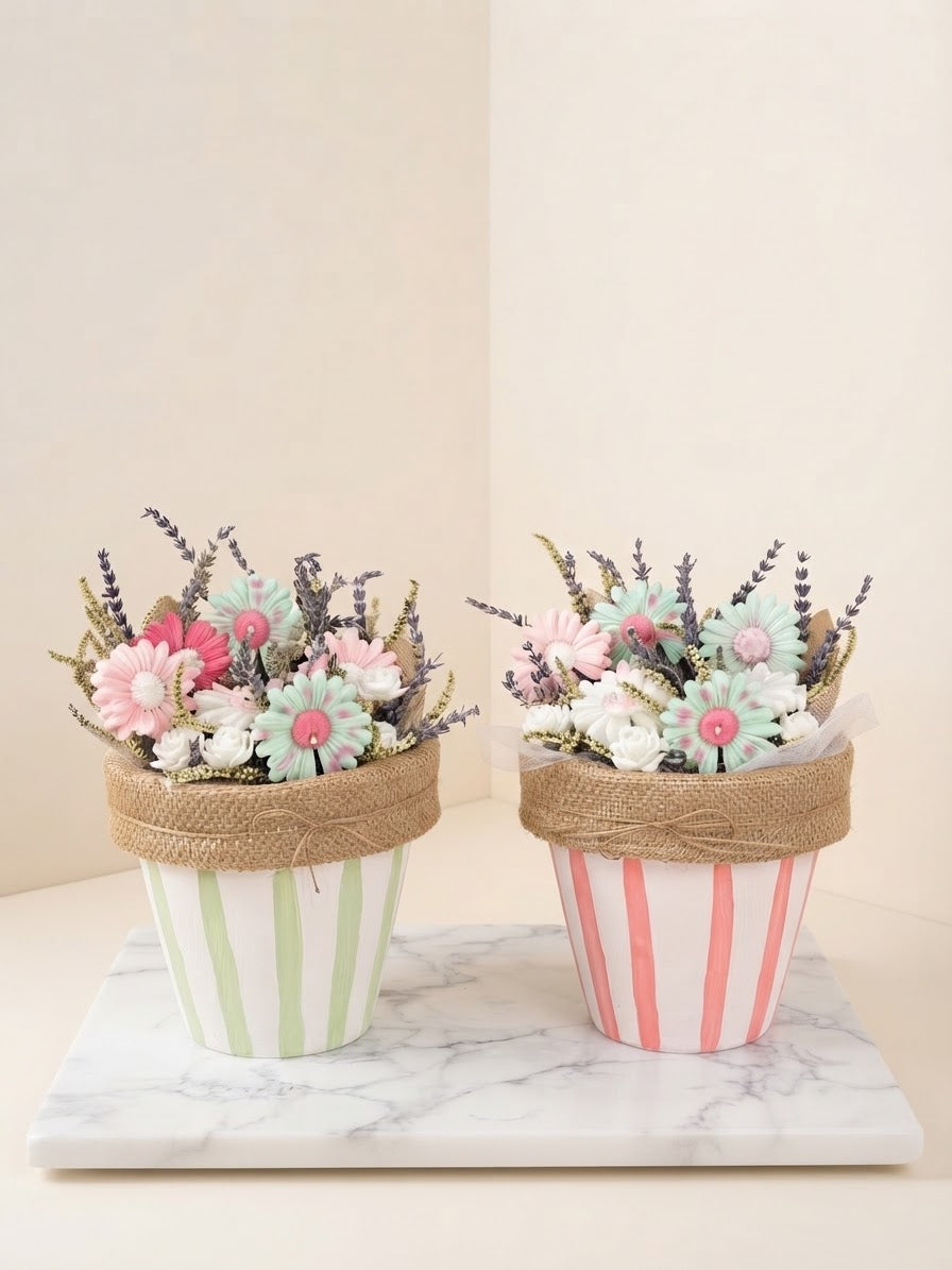 Macetero Floral Artesanal – Vela Decorativa y Macetero Pintada a Mano